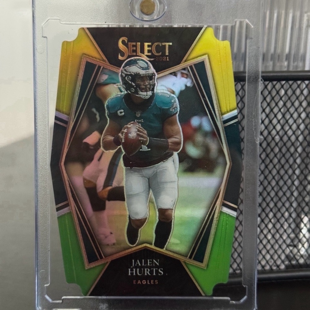 Jalen Hurts 2021 Panini Select - Green and Yellow Prizm Die Cut